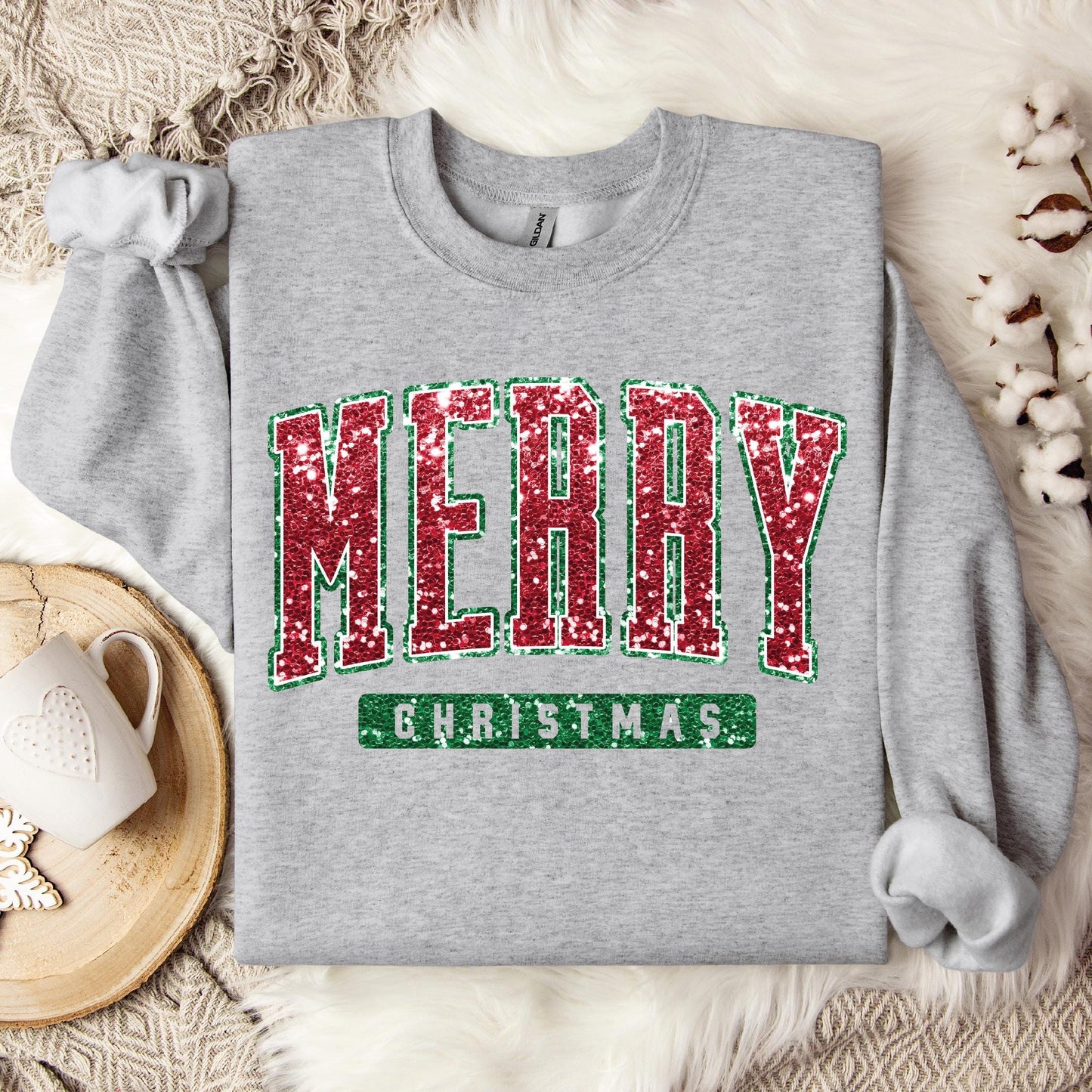 Merry Christmas Glittery Effect Sweatshirt, Cute Christmas Tees, Christmas Shirt, Christmas T-Shirt, Christmas Tees for Women, Chritmas Gift